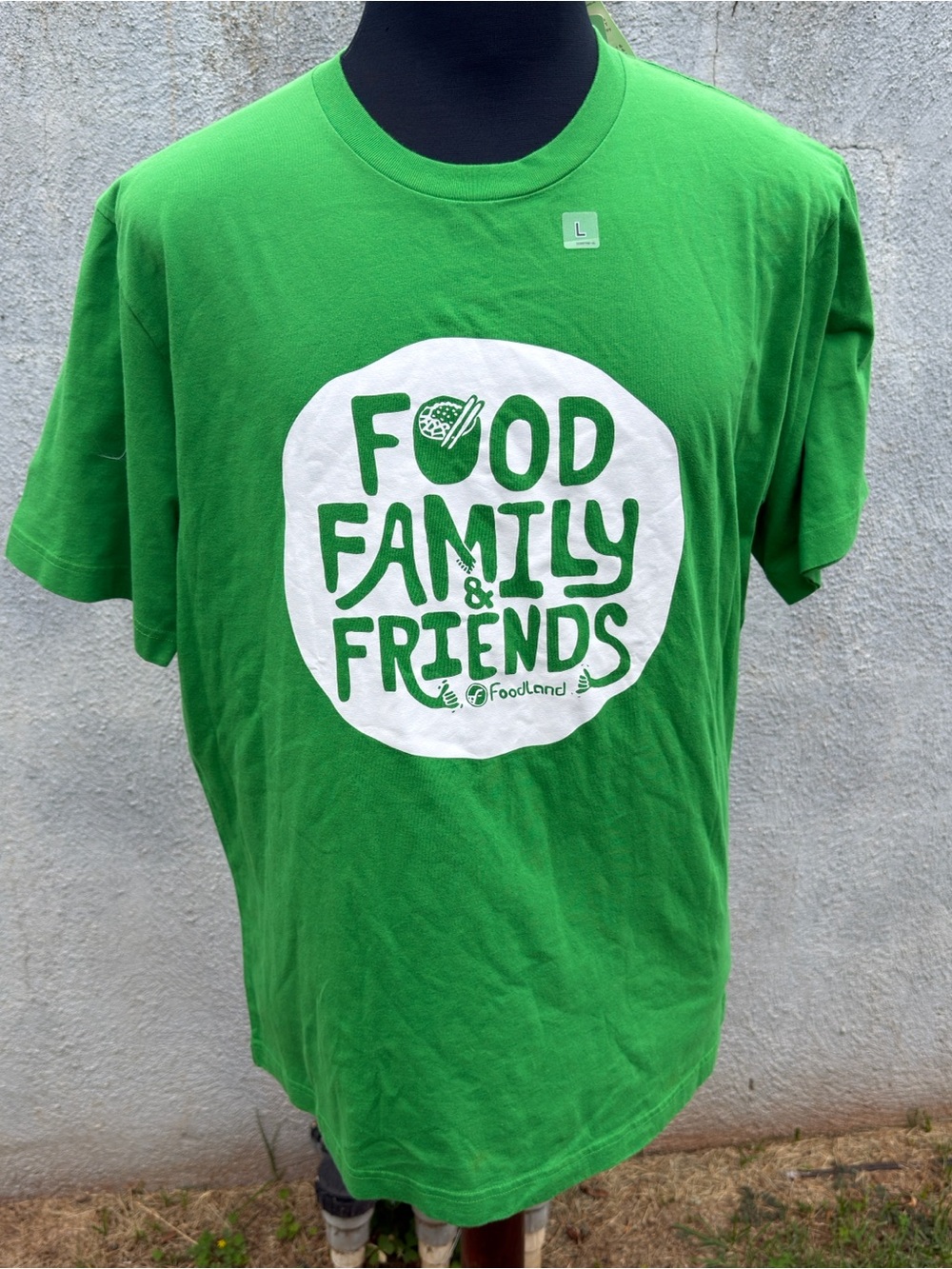 New Uniqlo Foodland Food Family & Friends Shirt Men's Large